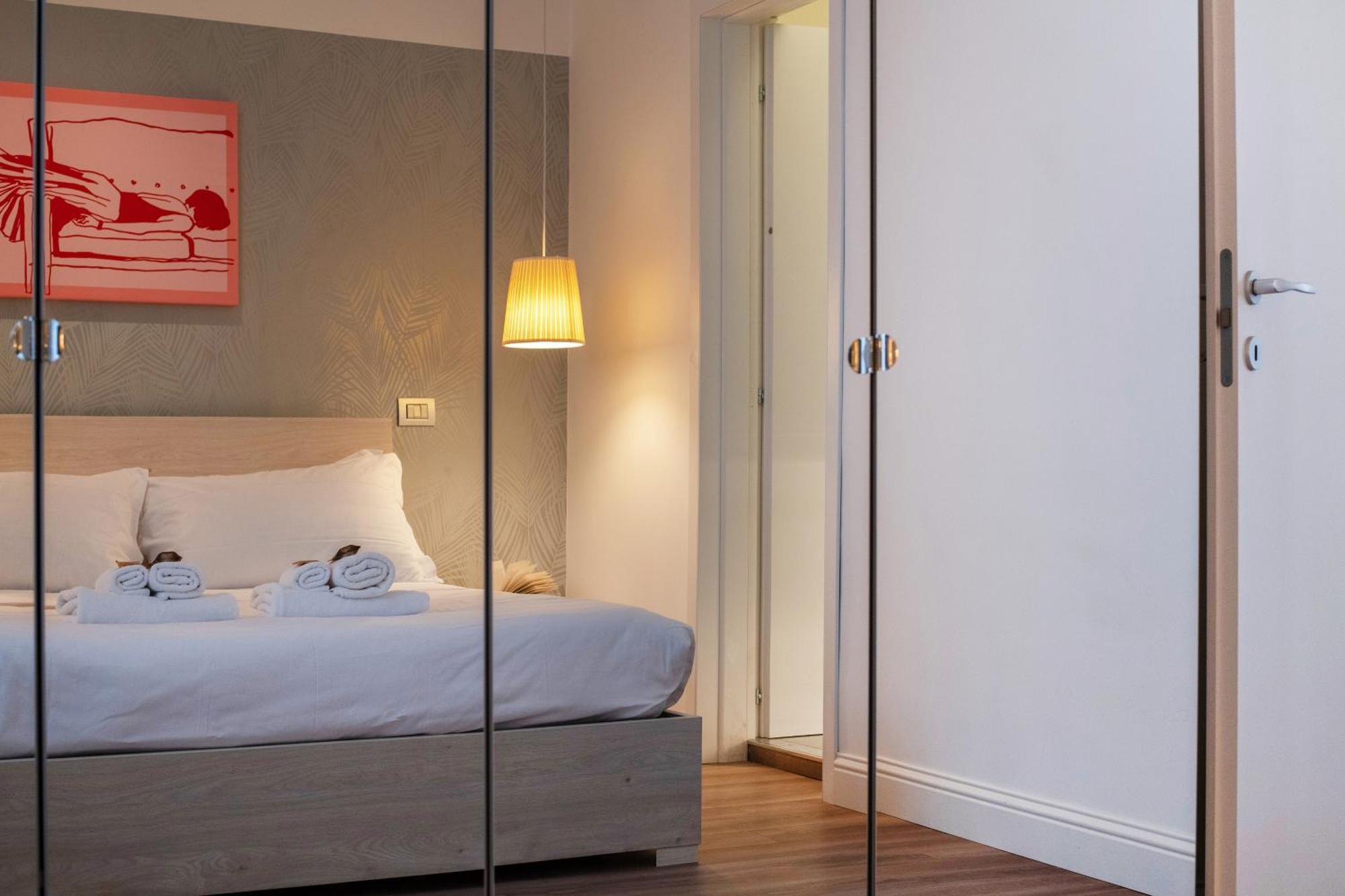 Colosseum View Accomodation Rome Exterior photo