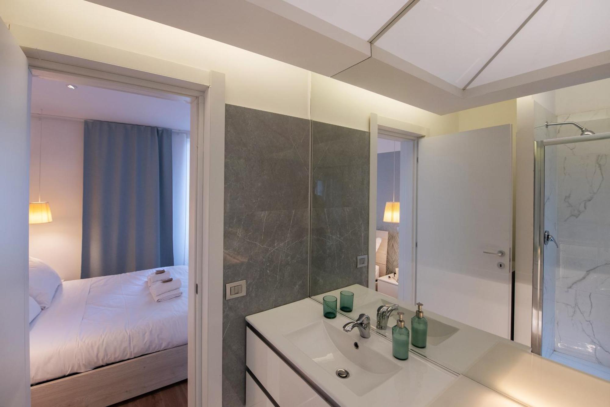Colosseum View Accomodation Rome Exterior photo